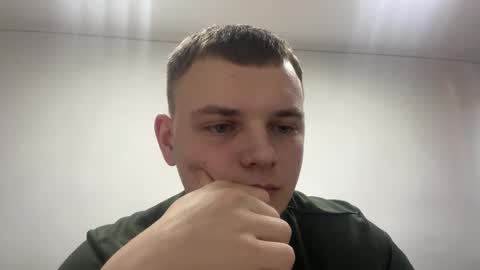 Leo online show from February 27, 2:49 pm