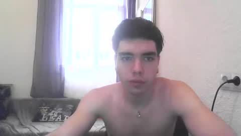 xxxyungbbb online show from November 7, 10:07 am