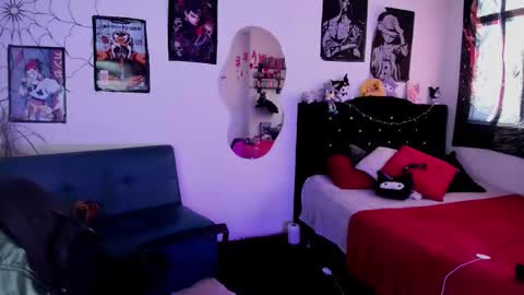 xzerox_ online show from February 12, 7:53 pm