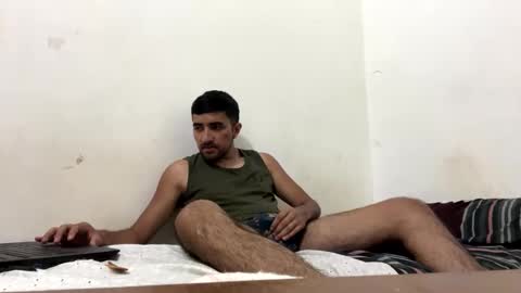 Snapshot of y0ungwithbrowndick chatting on February 5, 9:46 am BROWN DICK online show from February 5, 9:46 am