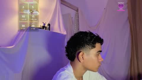 yamilk101 online show from December 18, 2:18 am