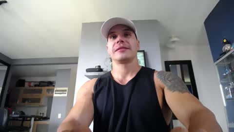 Snapshot of yatho_ chatting on January 22, 4:23 pm yahto online show from January 22, 4:23 pm