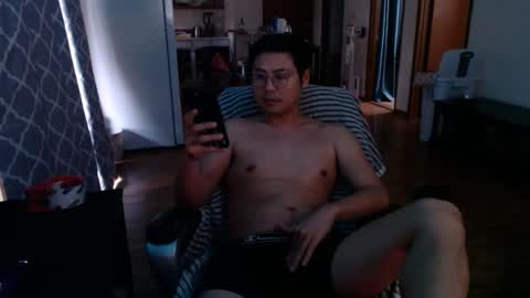 yawnimhorny online show from November 18, 2:37 am