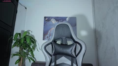 YEIKO ROMERO online show from March 5, 11:01 pm