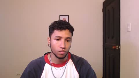 Yeff ind. model  online show from December 23, 8:36 pm