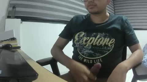 yesidxxx123_ online show from April 29, 3:22 am