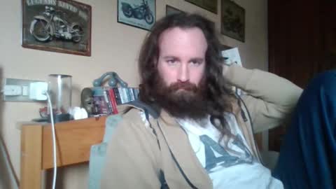 yeti_92 online show from February 9, 9:25 am