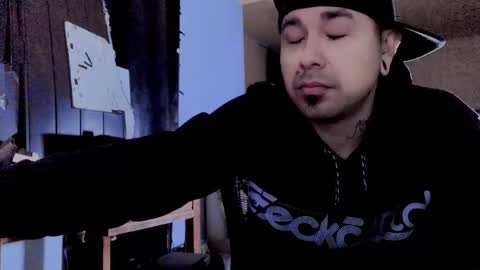 YuMMYuMMz online show from October 4, 11:37 am