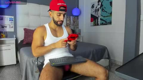 Snapshot of yiyo10_ chatting on October 14, 9:44 pm Yiyo online show from October 14, 9:44 pm