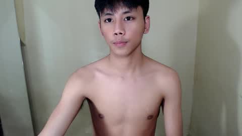 ynotyu online show from November 25, 3:58 pm