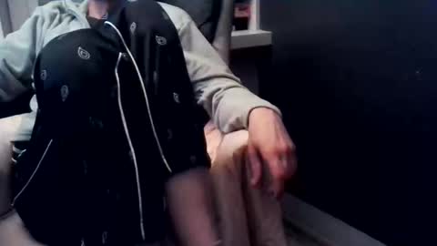 yoe_doe71 online show from March 17, 6:21 pm