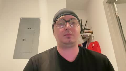 yogasmokedog69 online show from May 2, 3:31 am