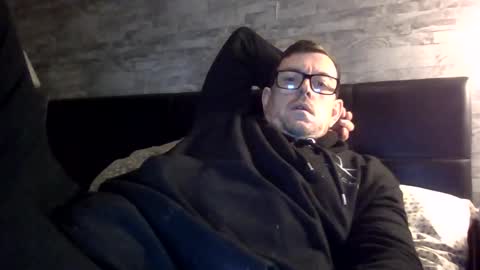 yorkshirewood online show from November 30, 8:00 pm