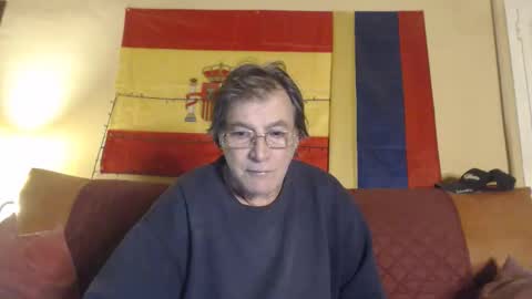 yosep online show from November 8, 6:05 am