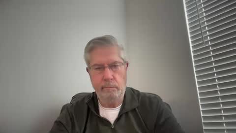 Colorado Guy Straight online show from February 15, 7:39 pm