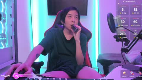 Han   online show from February 2, 11:32 pm