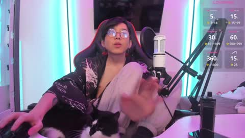 Han   online show from December 16, 11:18 pm