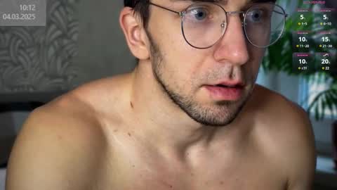 Your new boyfriend17 online show from March 4, 8:13 am