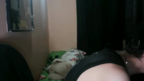 yourgodzeus online show from November 19, 4:23 am