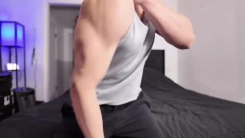 yourguuy21 online show from February 15, 6:19 am