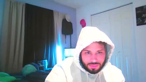 Snapshot of yovngbabyg4 chatting on October 20, 7:01 am yovngbabyg4 online show from October 20, 7:01 am