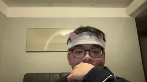 Albert Locko online show from February 7, 4:02 pm