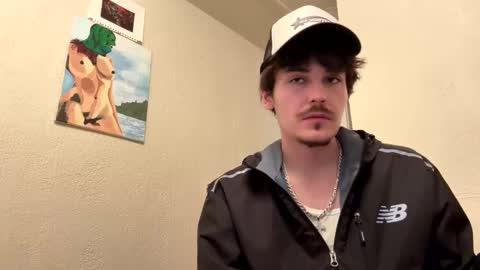 yungstudbev online show from December 19, 3:03 am