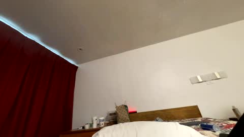 yungxxhung online show from January 18, 5:15 pm