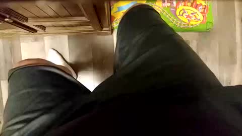 yupthatshim online show from December 3, 6:52 am