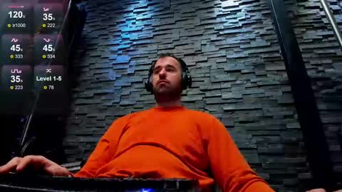 David online show from March 8, 7:40 pm