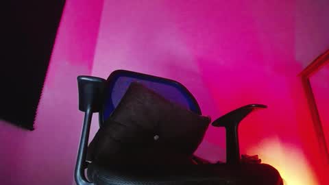 Zac Freelance model online show from November 26, 4:04 am