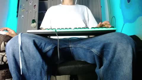 Snapshot of zac_watson chatting on December 15, 6:40 am Zac Freelance model online show from December 15, 6:40 am