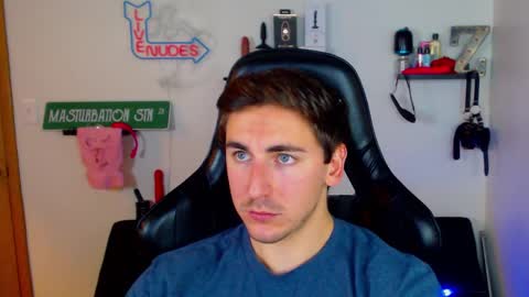 Zach Rhyder online show from December 19, 1:50 am