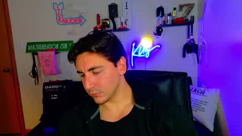 Zach Rhyder online show from November 26, 1:30 am