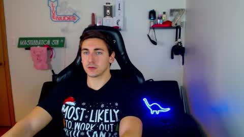 Zach Rhyder online show from December 25, 1:53 am