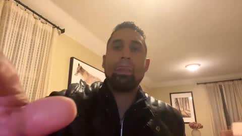 Snapshot of zachwest6864 chatting on October 24, 2:02 am zachwest6864 online show from October 24, 2:02 am