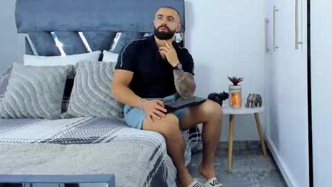 Richard online show from November 15, 3:47 pm