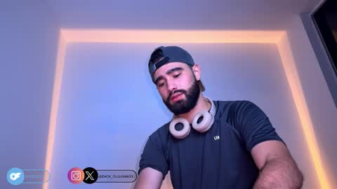 Snapshot of zack_sullivan22 chatting on September 24, 2:00 am zack_sullivan22 online show from September 24, 2:00 am