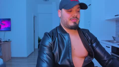 Zack online show from February 18, 11:19 pm