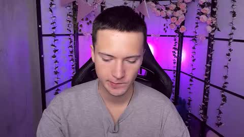 Snapshot of zackhandsome chatting on September 22, 5:18 am Zack online show from September 22, 5:18 am