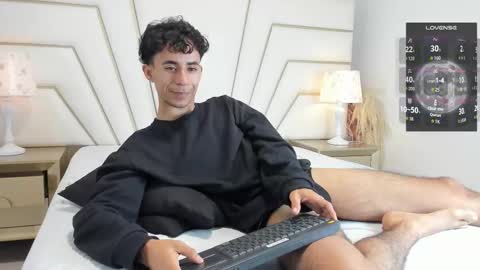 zahir_ashar online show from October 23, 11:46 am