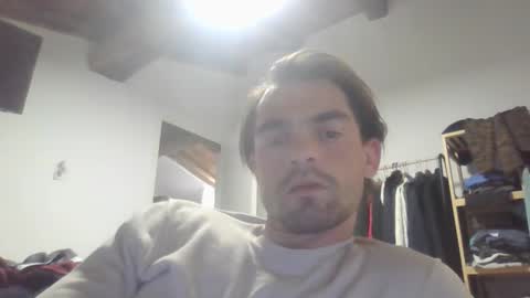 zennnaitor online show from December 18, 8:49 pm