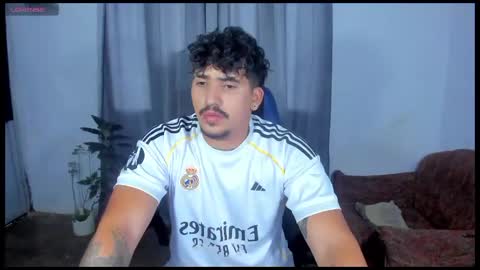 zeref online show from February 24, 10:49 am