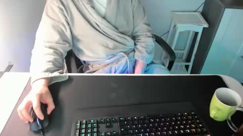 ziemlichflutschig online show from February 24, 4:27 am