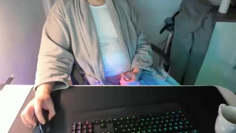 ziemlichflutschig online show from February 4, 4:37 am