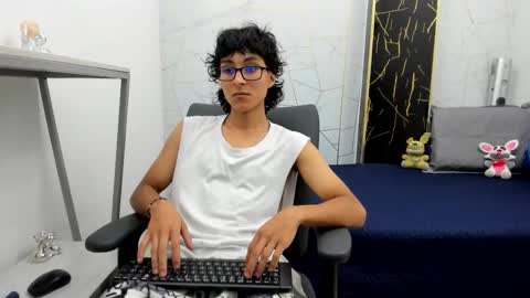     online show from October 23, 8:01 pm