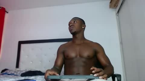 zousxxx online show from January 19, 5:18 pm