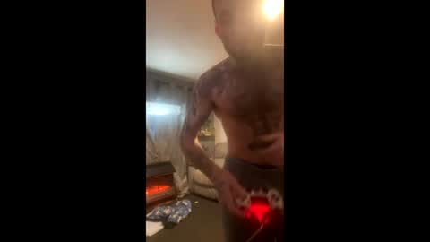 zuez23 online show from December 22, 3:53 pm