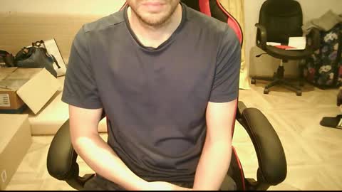 Snapshot of zyriosben chatting on February 21, 8:17 am zyriosben online show from February 21, 8:17 am