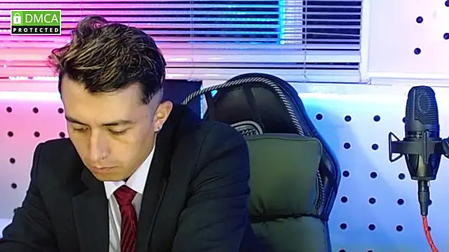 Snapshot of Darko0717 chatting on October 20, 8:51 am Darko0717 online show from October 20, 8:51 am
